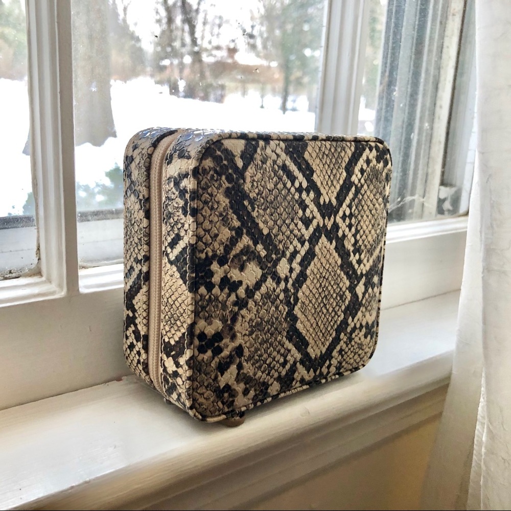 NWOT Snakeskin jewelry box